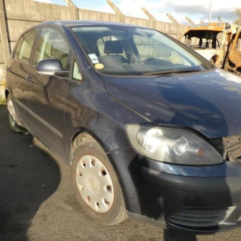 Feu arriere secondaire droit (feux) VOLKSWAGEN GOLF PLUS Photo n°4