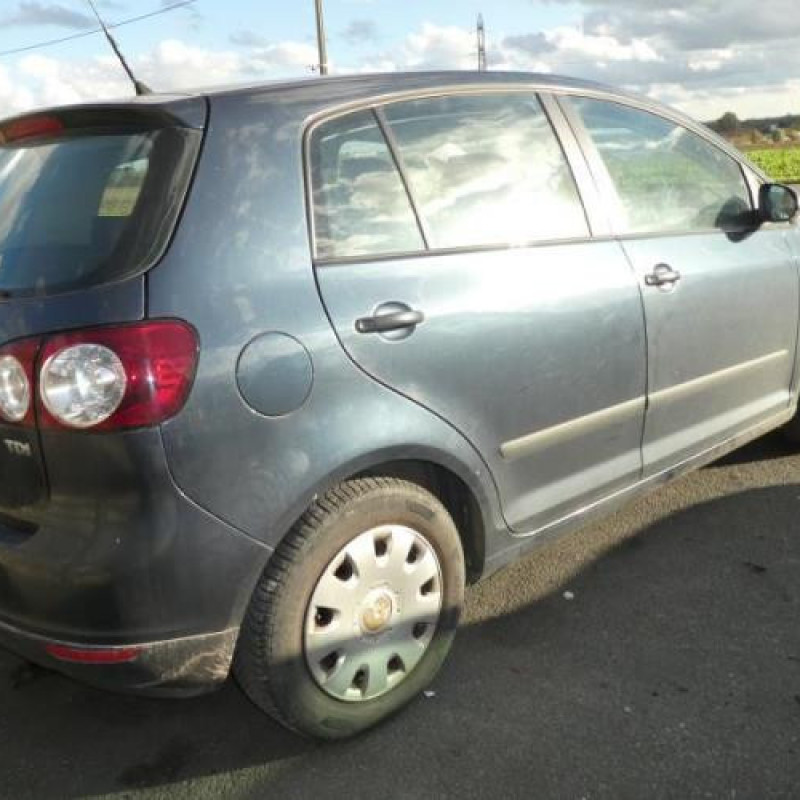 Feu arriere secondaire droit (feux) VOLKSWAGEN GOLF PLUS Photo n°5