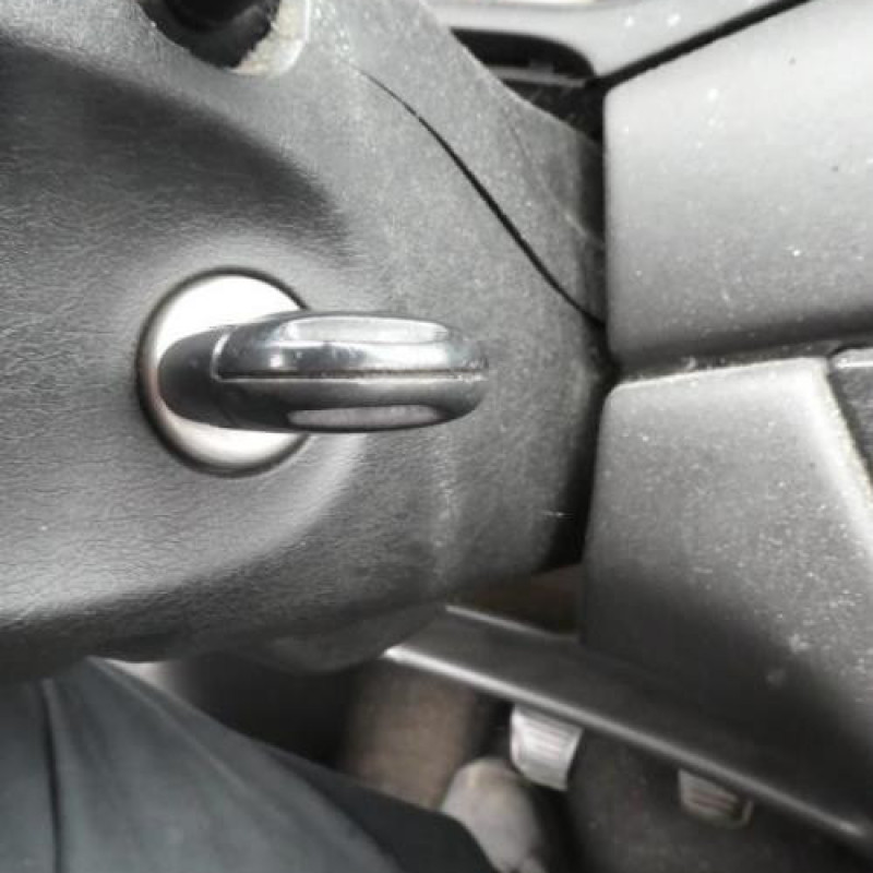 Interrupteur de leve vitre avant gauche FORD FOCUS 1 Photo n°12