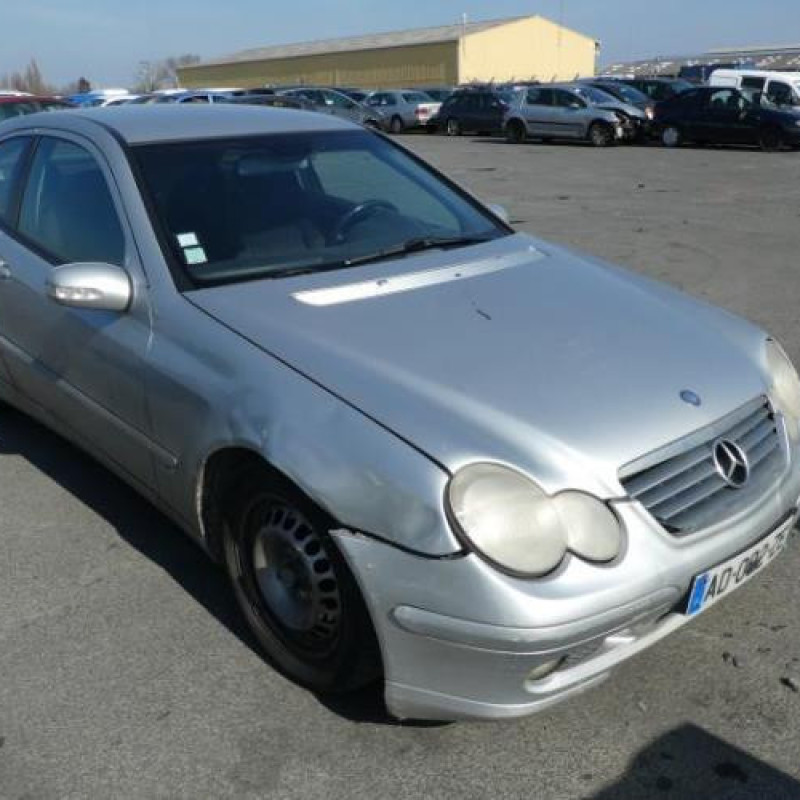 Porte avant droit MERCEDES CLASSE C 203 COUPE SPORT Photo n°6