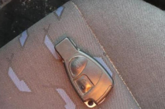 Porte avant droit MERCEDES CLASSE C 203 COUPE SPORT
