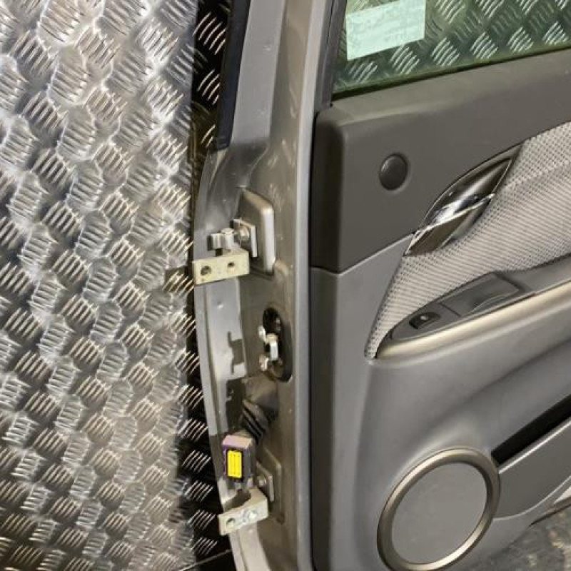 Porte arriere droit FIAT CROMA 2 Photo n°4