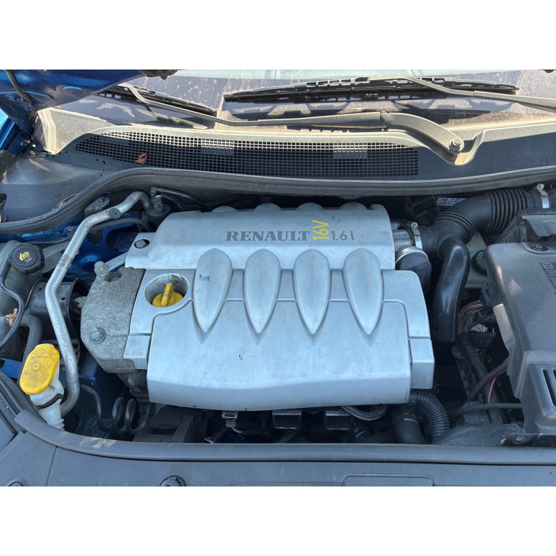 RENAULT MEGANE 2 PHASE 1 1.6i - 16V Photo n°3