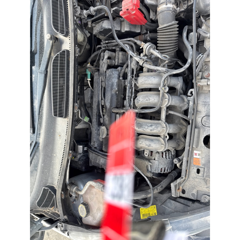 FORD FIESTA 6 PHASE 1 1.25i - 16V Photo n°4