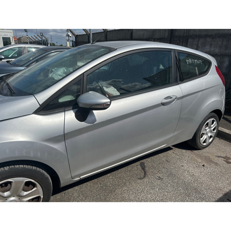 FORD FIESTA 6 PHASE 1 1.25i - 16V Photo n°6