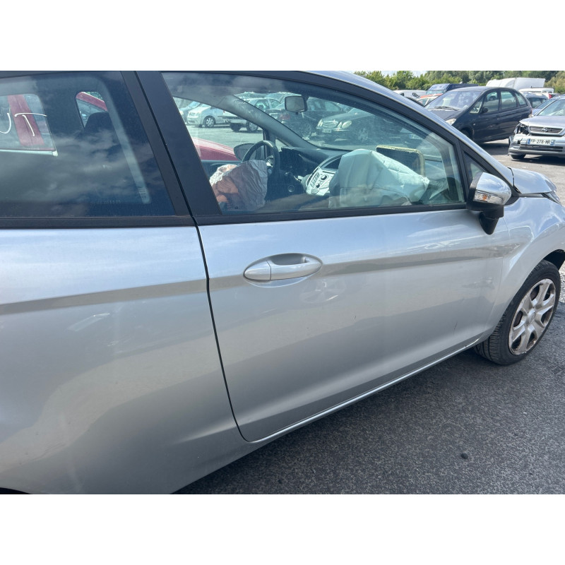 FORD FIESTA 6 PHASE 1 1.25i - 16V Photo n°7