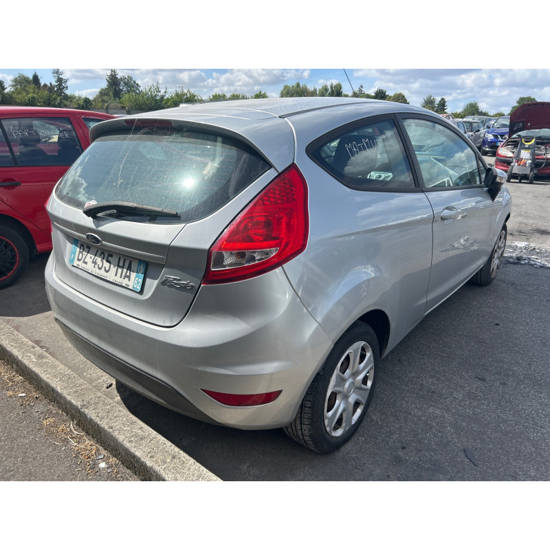 FORD FIESTA 6 PHASE 1 1.25i - 16V Photo n°11