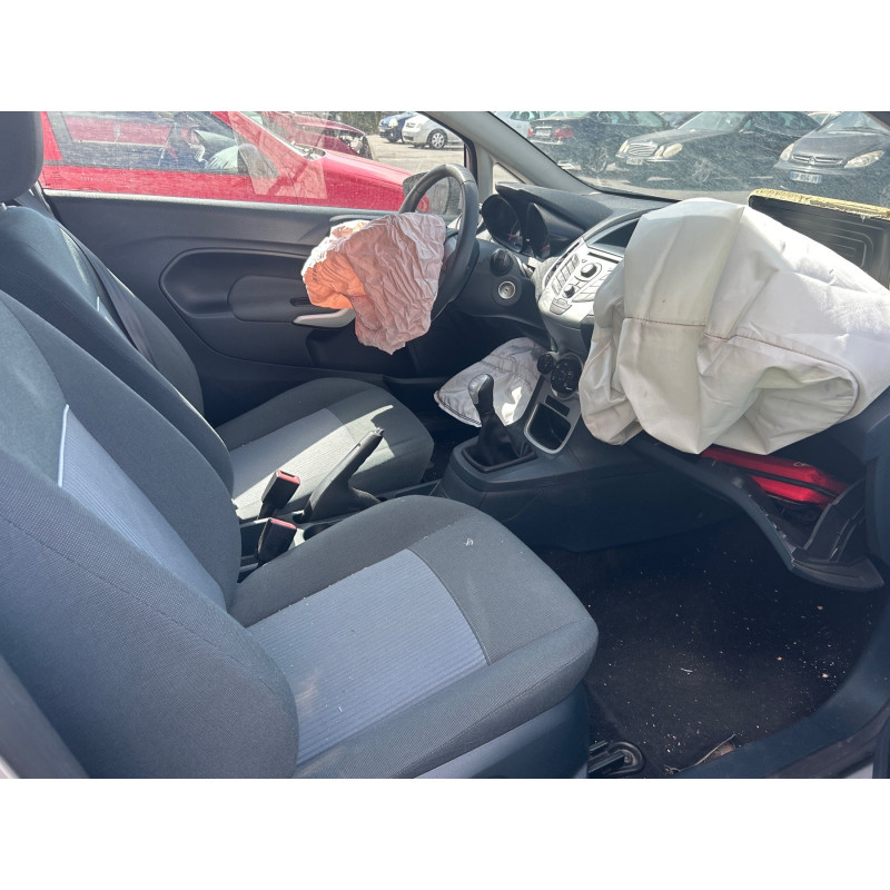 FORD FIESTA 6 PHASE 1 1.25i - 16V Photo n°15