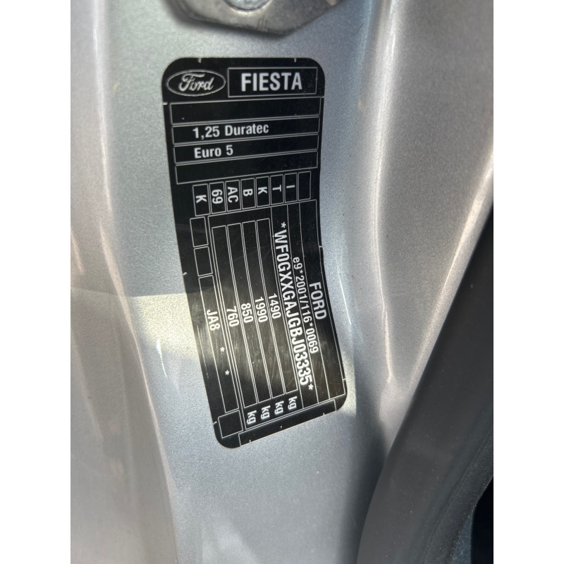 FORD FIESTA 6 PHASE 1 1.25i - 16V Photo n°21