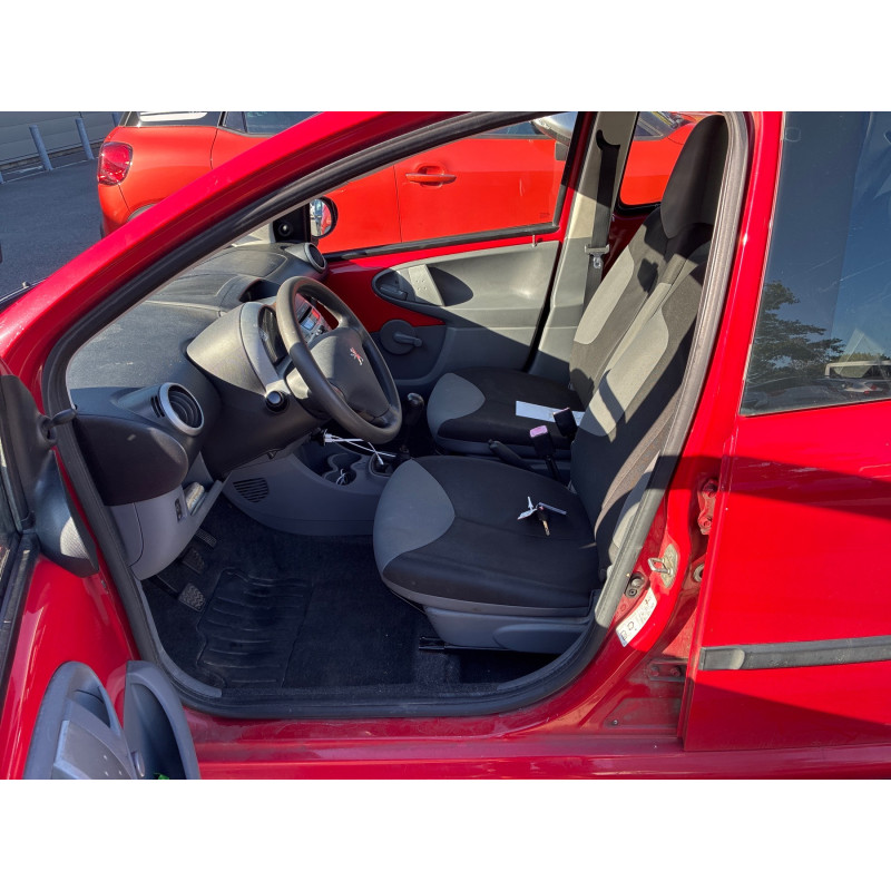 PEUGEOT 107 PHASE 2 1.0i - 12V Photo n°9
