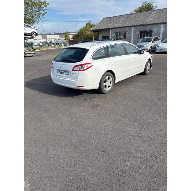 PEUGEOT 508 1 SW PHASE 1 BREAK 2.0 HDI - 16V TURBO Photo n°9