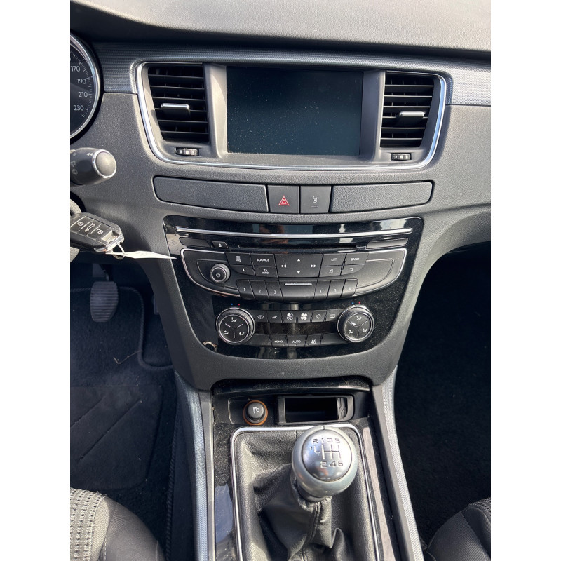 PEUGEOT 508 1 SW PHASE 1 BREAK 2.0 HDI - 16V TURBO Photo n°10
