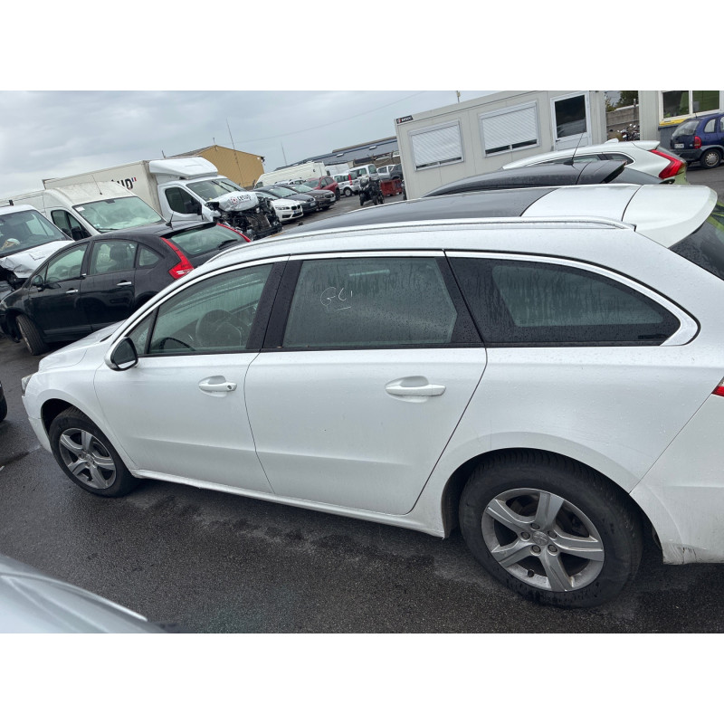 PEUGEOT 508 1 SW PHASE 1 BREAK 2.0 HDI - 16V TURBO Photo n°17