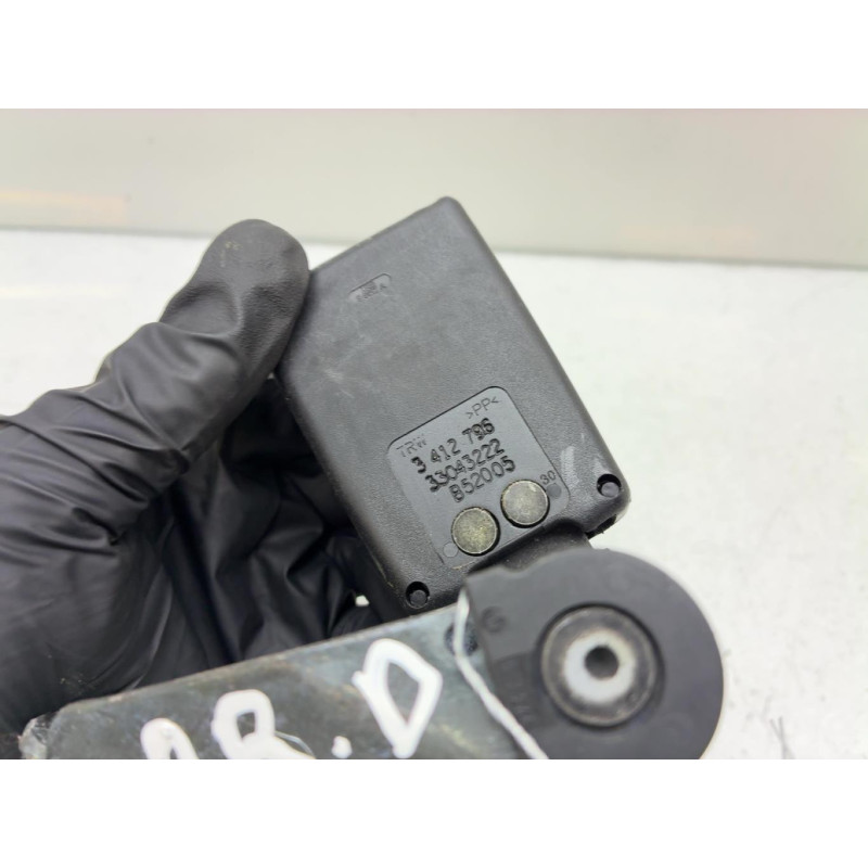 Attache ceinture arriere droit BMW X3 E83 Photo n°4