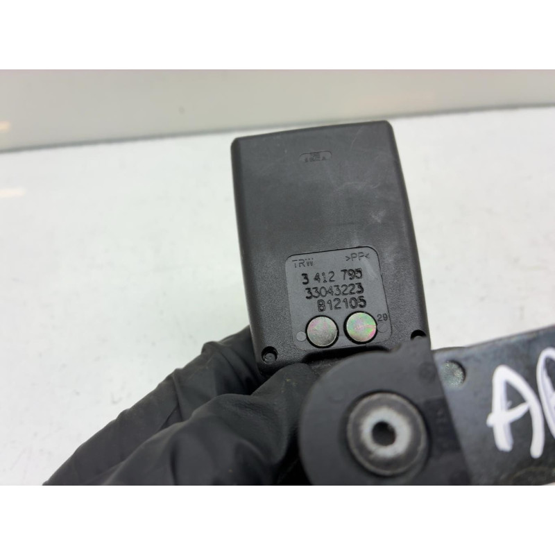 Attache ceinture arriere gauche BMW X3 E83 Photo n°4