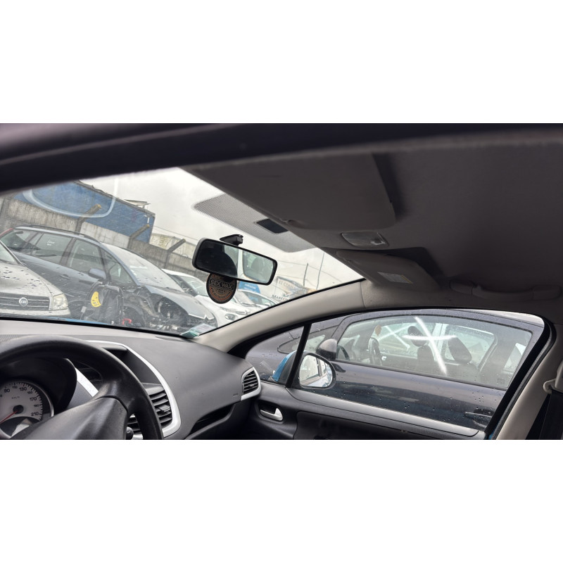 Attache ceinture avant gauche PEUGEOT 207 Photo n°19