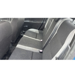 Attache ceinture avant gauche PEUGEOT 207