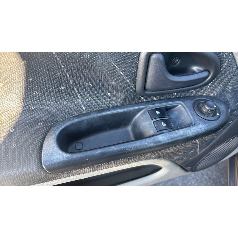 Boitier air bag RENAULT CLIO 2 Photo n°20