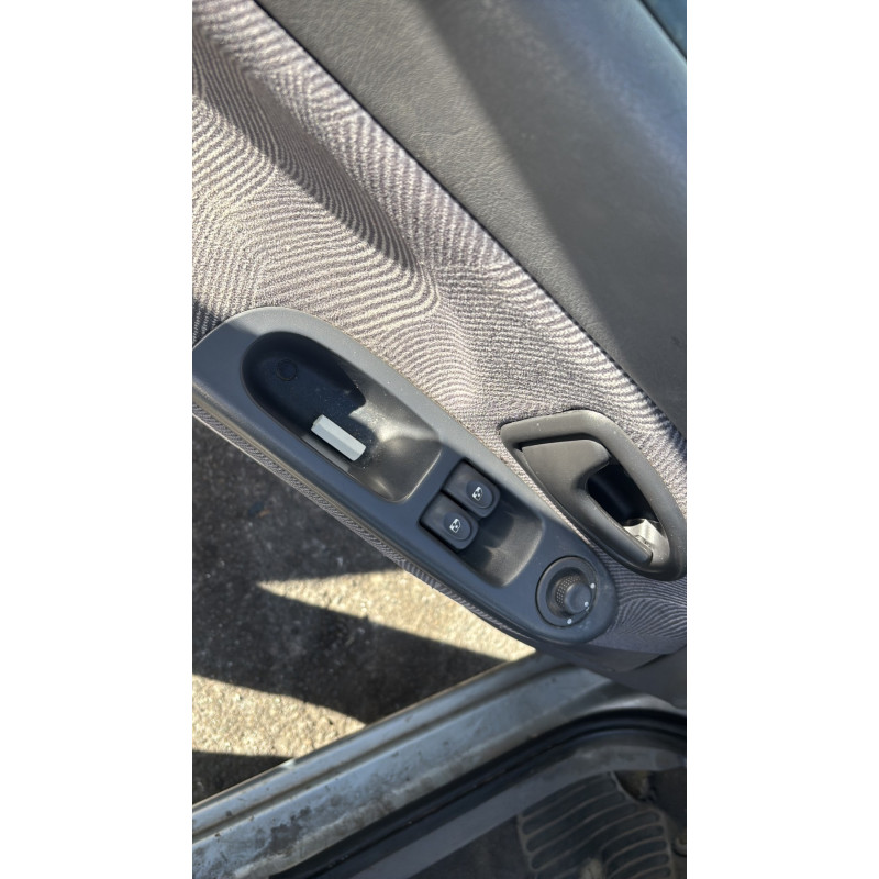 Compresseur clim RENAULT CLIO 2 Photo n°13