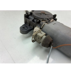 Leve vitre electrique avant gauche PEUGEOT 106