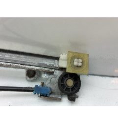 Leve vitre electrique avant gauche PEUGEOT 106