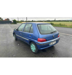 Leve vitre electrique avant gauche PEUGEOT 106
