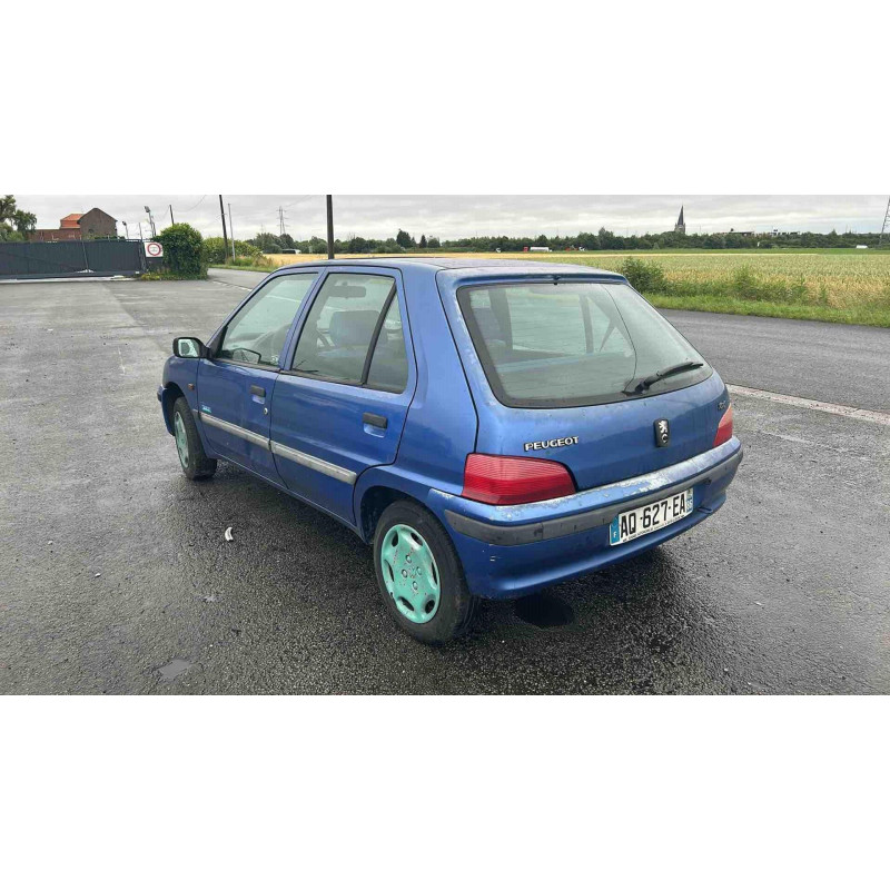 Leve vitre electrique avant gauche PEUGEOT 106 Photo n°10