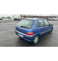 Leve vitre electrique avant gauche PEUGEOT 106
