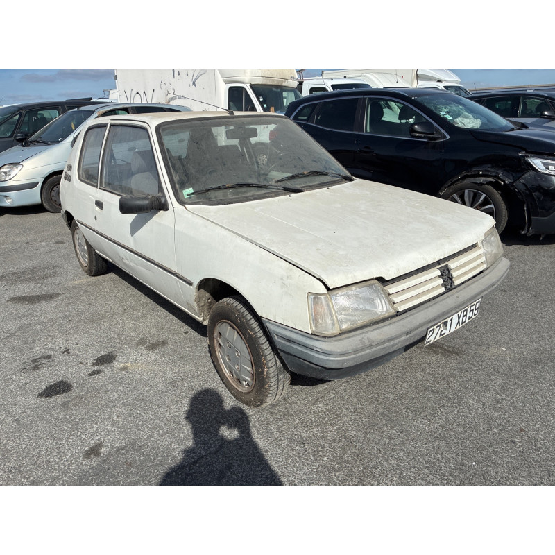 PEUGEOT 205 PHASE 2 1.8D - 8V Photo n°5