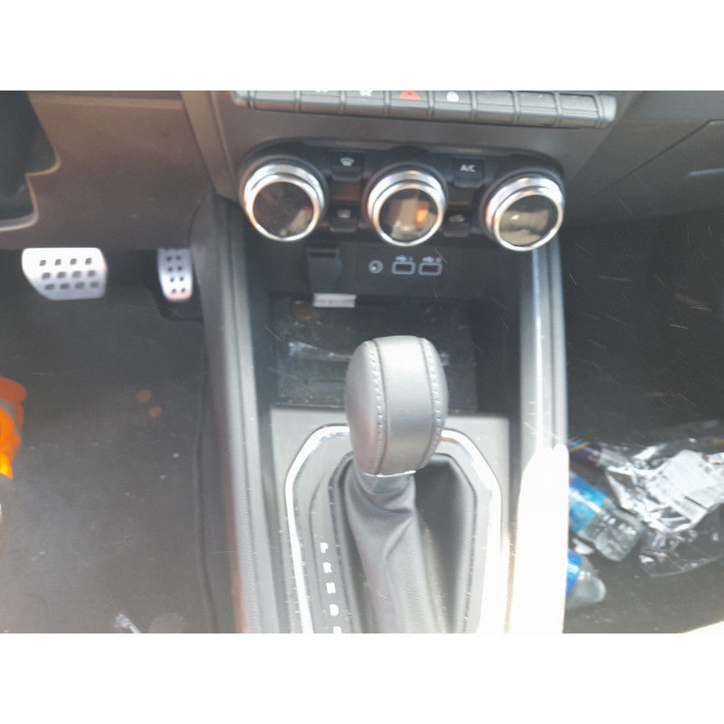 RENAULT CLIO 5 PHASE 2 1.6i - 16V SCE 145 E-TECH Photo n°7