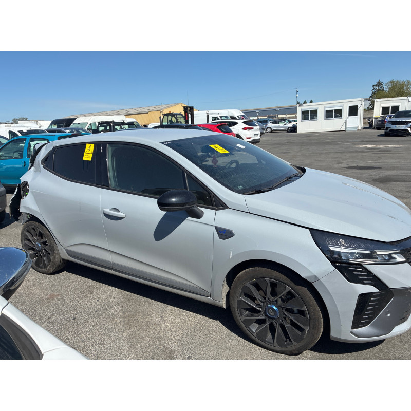 RENAULT CLIO 5 PHASE 2 1.6i - 16V SCE 145 E-TECH Photo n°17