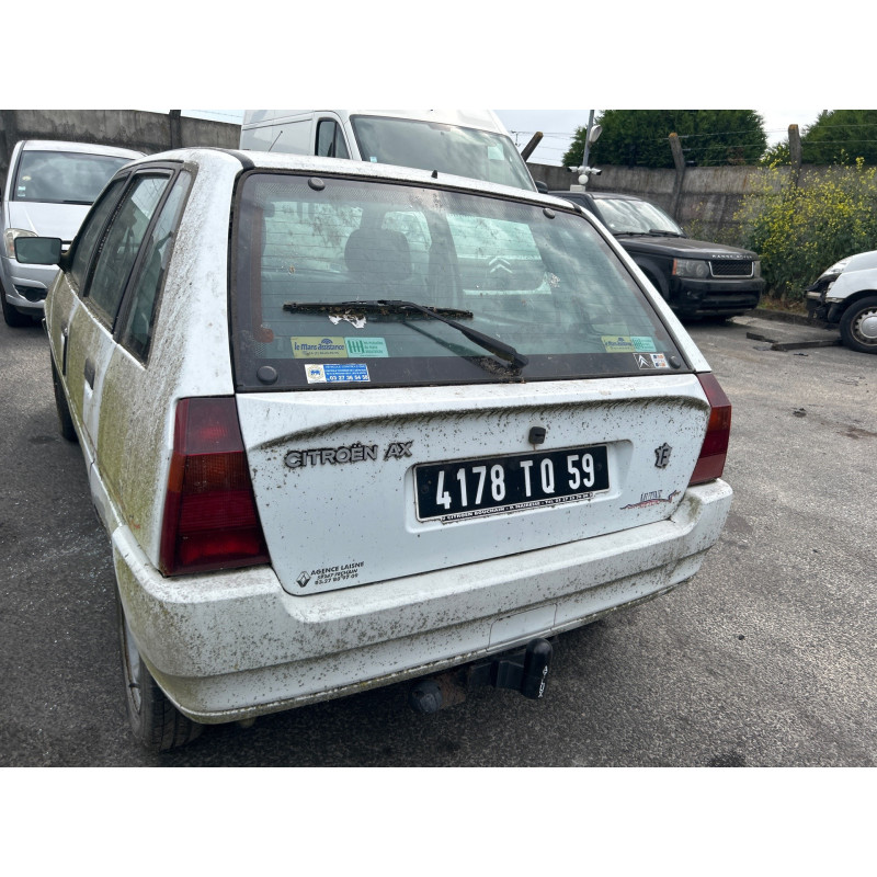 Attache ceinture avant gauche CITROEN AX Photo n°14