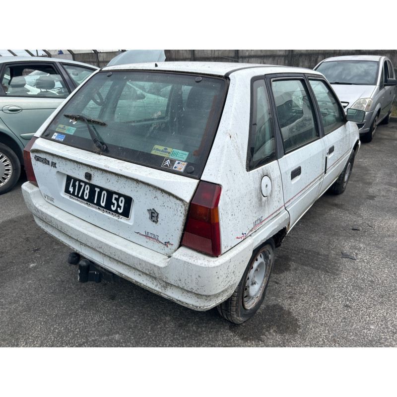 Attache ceinture avant gauche CITROEN AX Photo n°15
