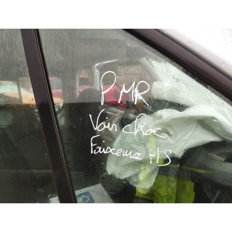 Attache ceinture arriere droit RENAULT TRAFIC 3 COURT Photo n°17