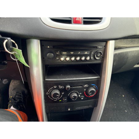 PEUGEOT 207 PHASE 2 1.4i - 8V Photo n°1