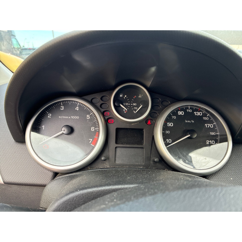 PEUGEOT 207 PHASE 2 1.4i - 8V Photo n°6