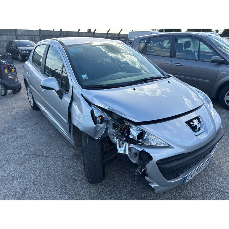 PEUGEOT 207 PHASE 2 1.4i - 8V Photo n°10