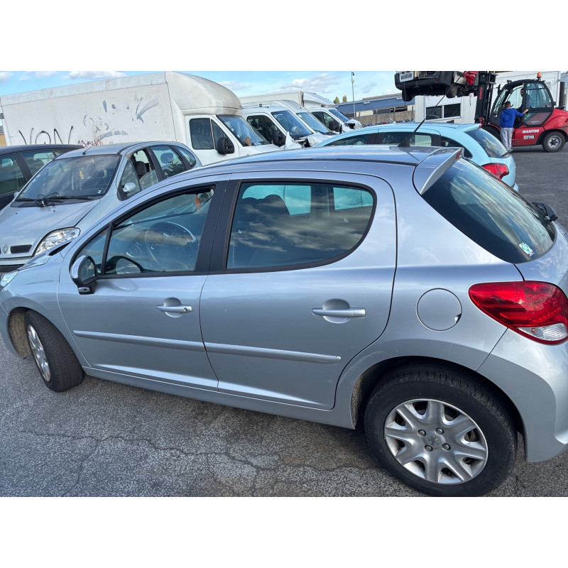PEUGEOT 207 PHASE 2 1.4i - 8V Photo n°14