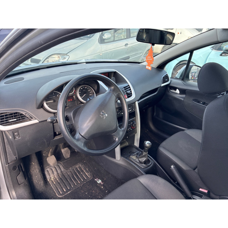 PEUGEOT 207 PHASE 2 1.4i - 8V Photo n°19