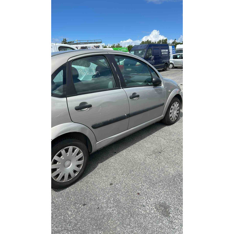 CITROEN C3 1 PHASE 1 1.6i - 16V Photo n°8