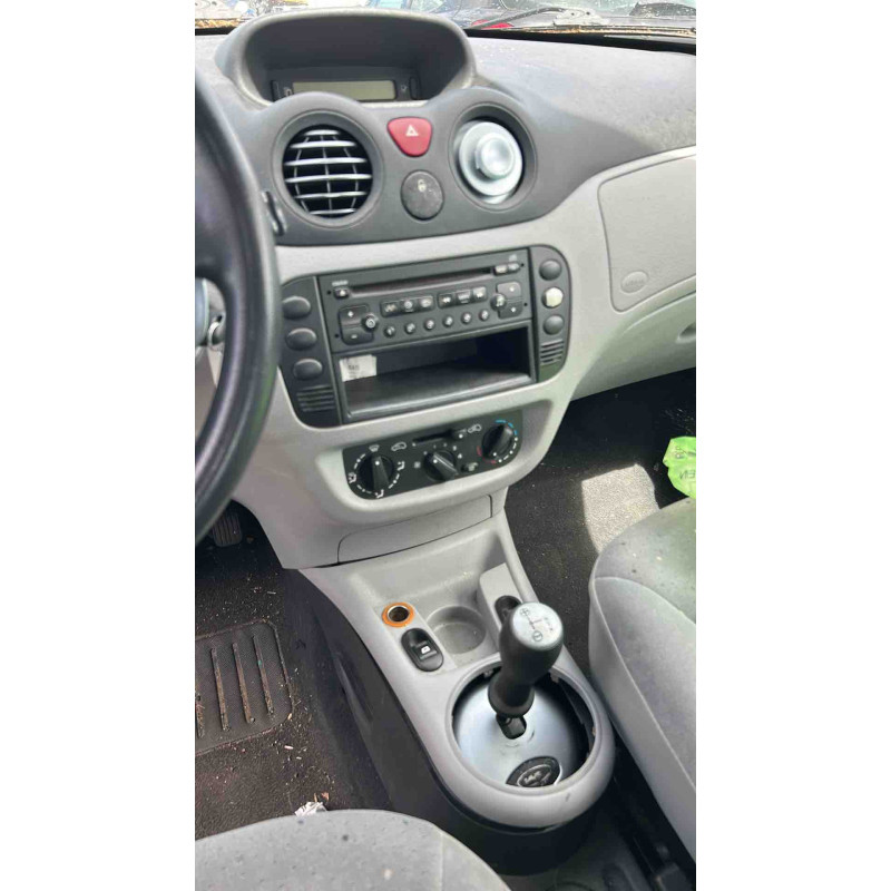 CITROEN C3 1 PHASE 1 1.6i - 16V Photo n°13