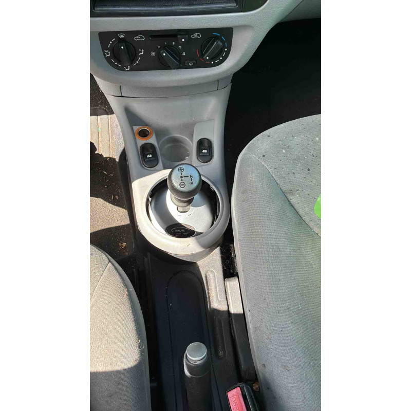 CITROEN C3 1 PHASE 1 1.6i - 16V Photo n°19