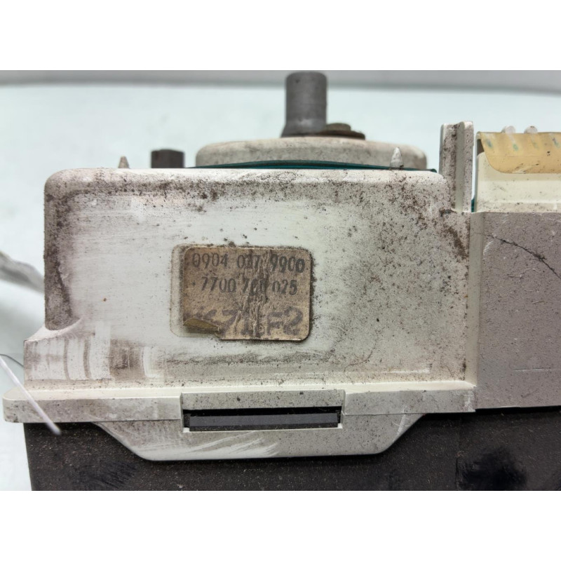 Compteur RENAULT R4 Photo n°4