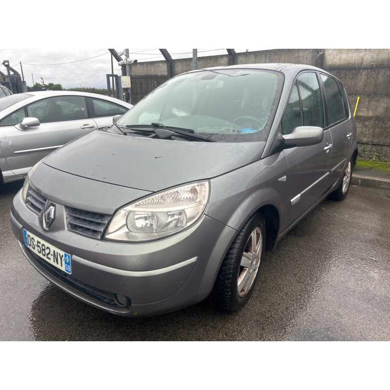 RENAULT SCENIC 2 PHASE 1 1.9 DCI - 8V TURBO Photo n°1
