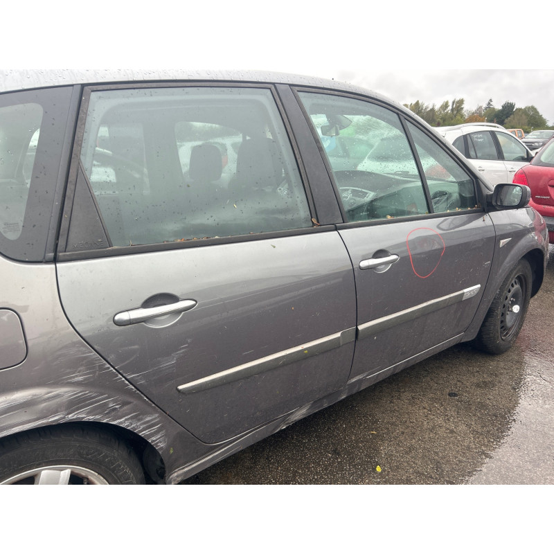 RENAULT SCENIC 2 PHASE 1 1.9 DCI - 8V TURBO Photo n°6