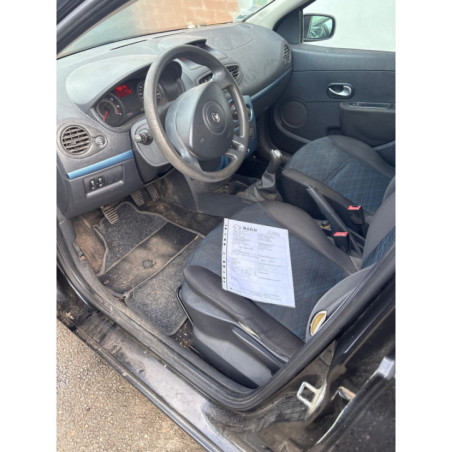 RENAULT CLIO 3 PHASE 1 1.2i - 16V Photo n°1