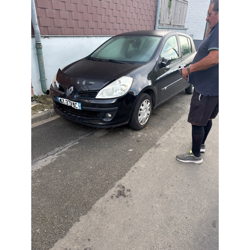 RENAULT CLIO 3 PHASE 1 1.2i - 16V Photo n°4
