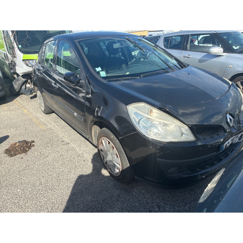 RENAULT CLIO 3 PHASE 1 1.2i - 16V Photo n°14
