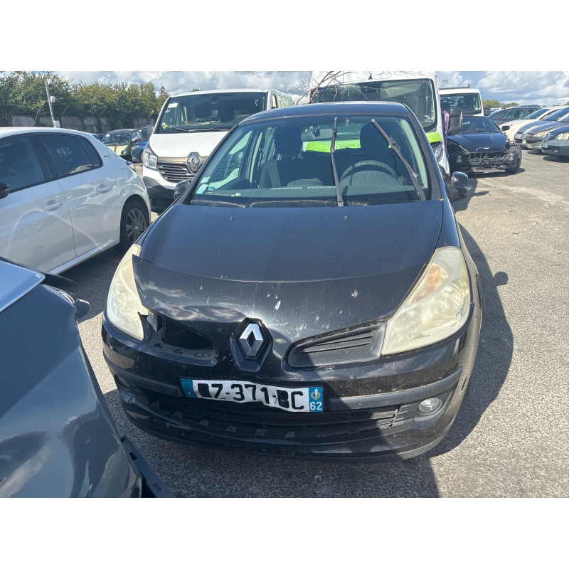 RENAULT CLIO 3 PHASE 1 1.2i - 16V Photo n°15