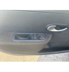 RENAULT CLIO 3 PHASE 1 1.2i - 16V